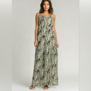 NWT THEKORNER PARIS Tropical Print Midi Dress